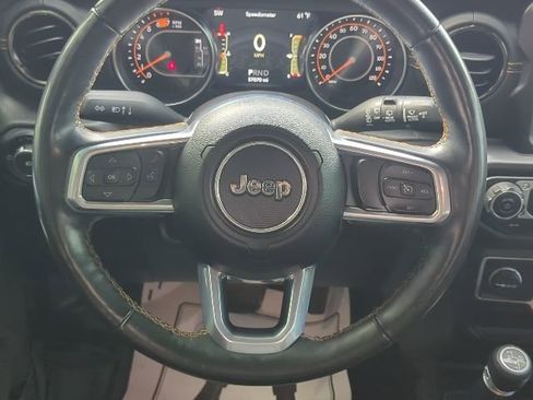 Certified 2022 Jeep Wrangler Unlimited Sahara AWD/4WD image 8