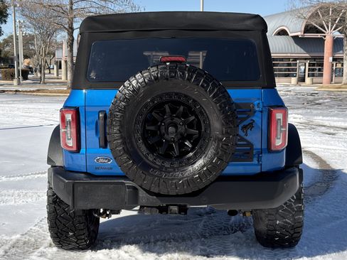Used 2022 Ford Bronco Wildtrak image 11