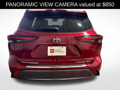 Used 2024 Toyota Highlander Limited AWD/4WD image 4