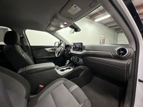 Certified 2025 Chevrolet Blazer LT image 28
