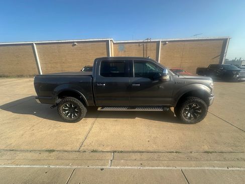 Used 2018 Ford F150 Lariat RWD image 2