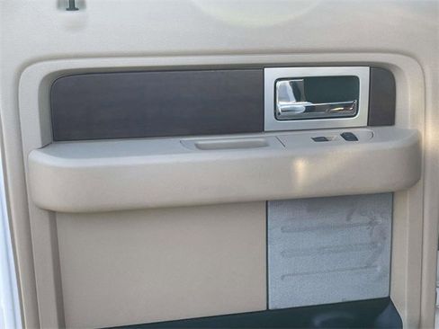 Used 2013 Ford F150 King Ranch w/ King Ranch Luxury Pkg image 8