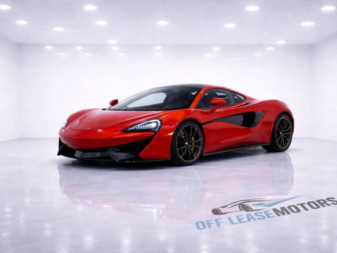 Used 2017 McLaren 570S Coupe 2D image 1