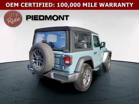 Used 2024 Jeep Wrangler Sport AWD/4WD image 7