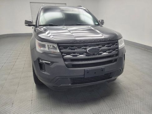 Used 2019 Ford Explorer XLT w/ Equipment Group 202A AWD/4WD image 14