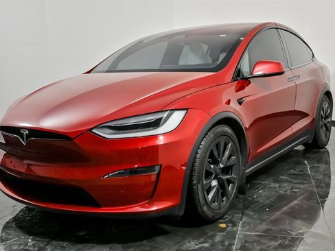 Used 2022 Tesla Model X image 5