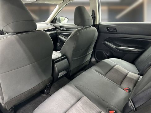 Used 2024 Nissan Altima 2.5 SV image 12