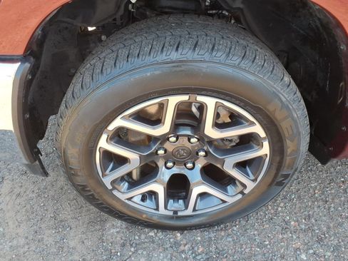 Used 2026 RAM 1500 Laramie AWD/4WD image 10