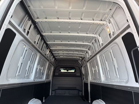 New 2025 Mercedes-Benz Sprinter 2500 image 22