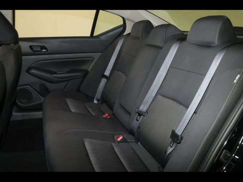 Used 2025 Nissan Altima 2.5 SV image 26