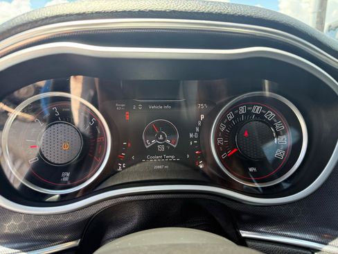 Used 2016 Dodge Challenger R/T Scat Pack w/ Leather Interior Group RWD image 17