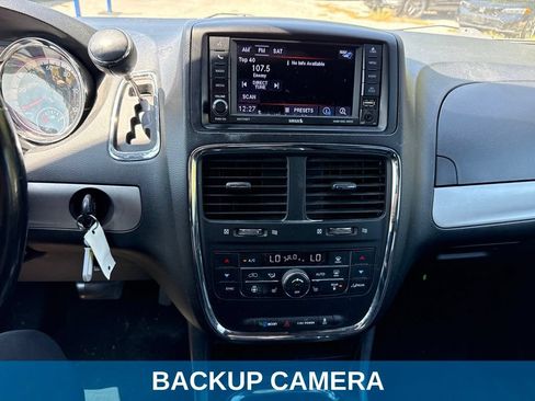 Used 2019 Dodge Grand Caravan GT FWD image 6