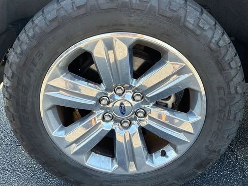 Used 2018 Ford F150 Lariat AWD/4WD image 12