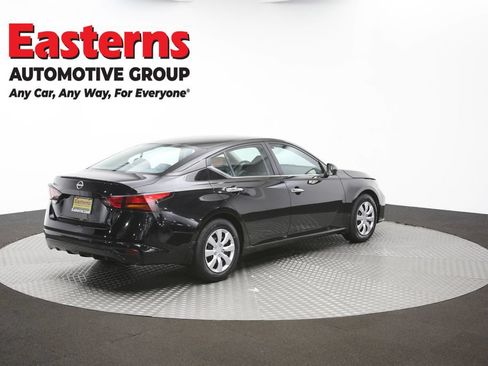 Used 2024 Nissan Altima 2.5 S FWD image 38