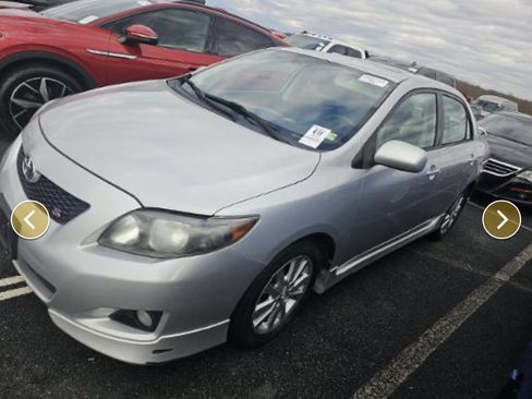 Used 2010 Toyota Corolla S image 1