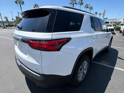 Used 2023 Chevrolet Traverse LT w/ Rear Camera Mirror Package AWD/4WD image 5