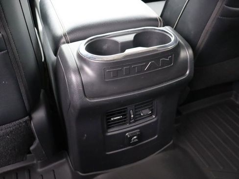 Used 2018 Nissan Titan PRO-4X image 39