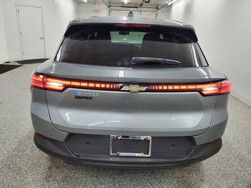 New 2026 Chevrolet Equinox EV LT image 5