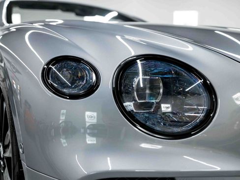 Used 2022 Bentley Continental GT Speed image 17