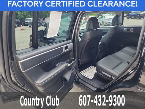 Used 2024 Hyundai Santa Fe Limited AWD/4WD image 25