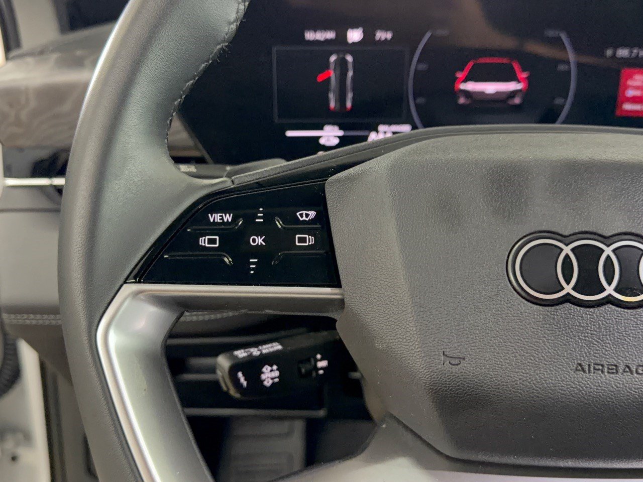 Used 2025 Audi A6 e-tron Premium Plus w/ Premium Plus RWD image 18