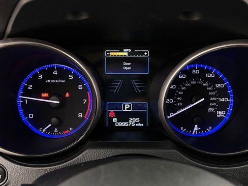 Used 2018 Subaru Outback 3.6R Touring AWD/4WD image 18