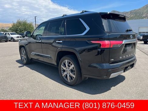 Used 2023 Toyota Sequoia Capstone AWD/4WD image 6
