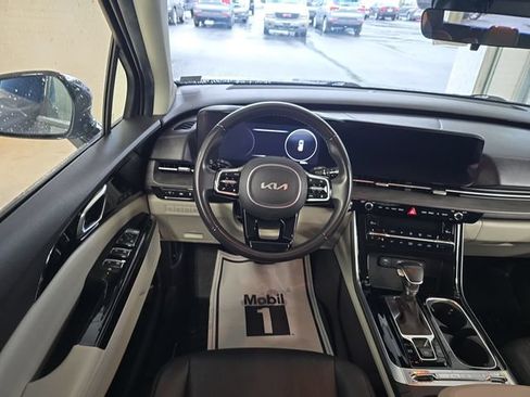 Certified 2023 Kia Carnival SX FWD image 12