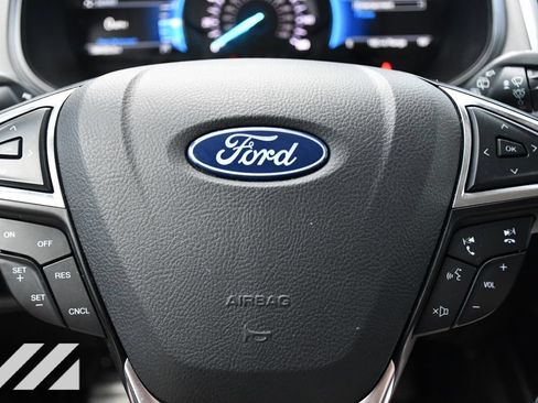 Used 2024 Ford Edge Titanium AWD/4WD image 15