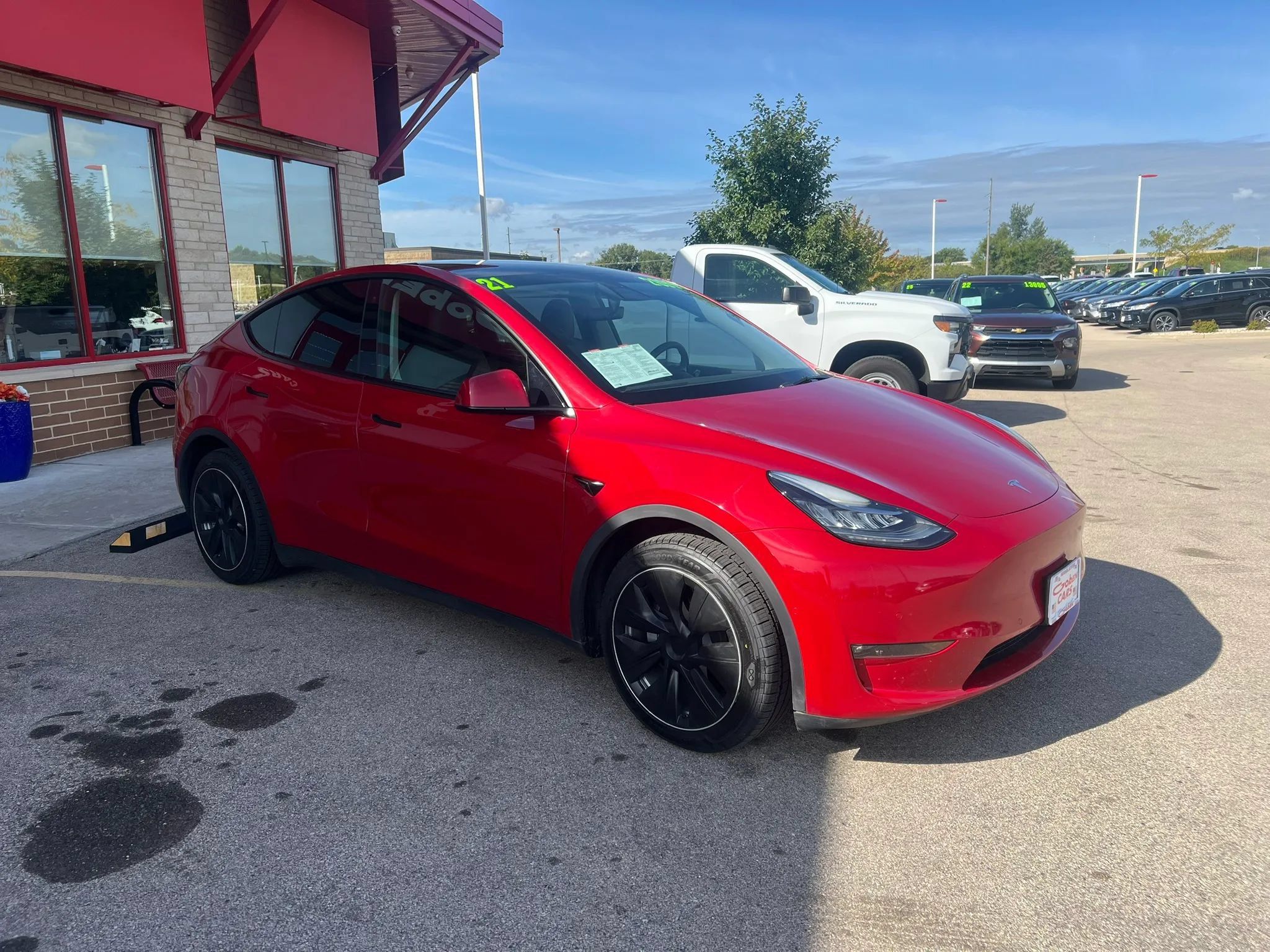 Used 2021 Tesla Model Y Long Range AWD/4WD image 3