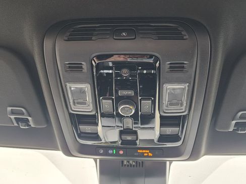 New 2026 GMC Yukon XL AT4 Ultimate AWD/4WD image 44
