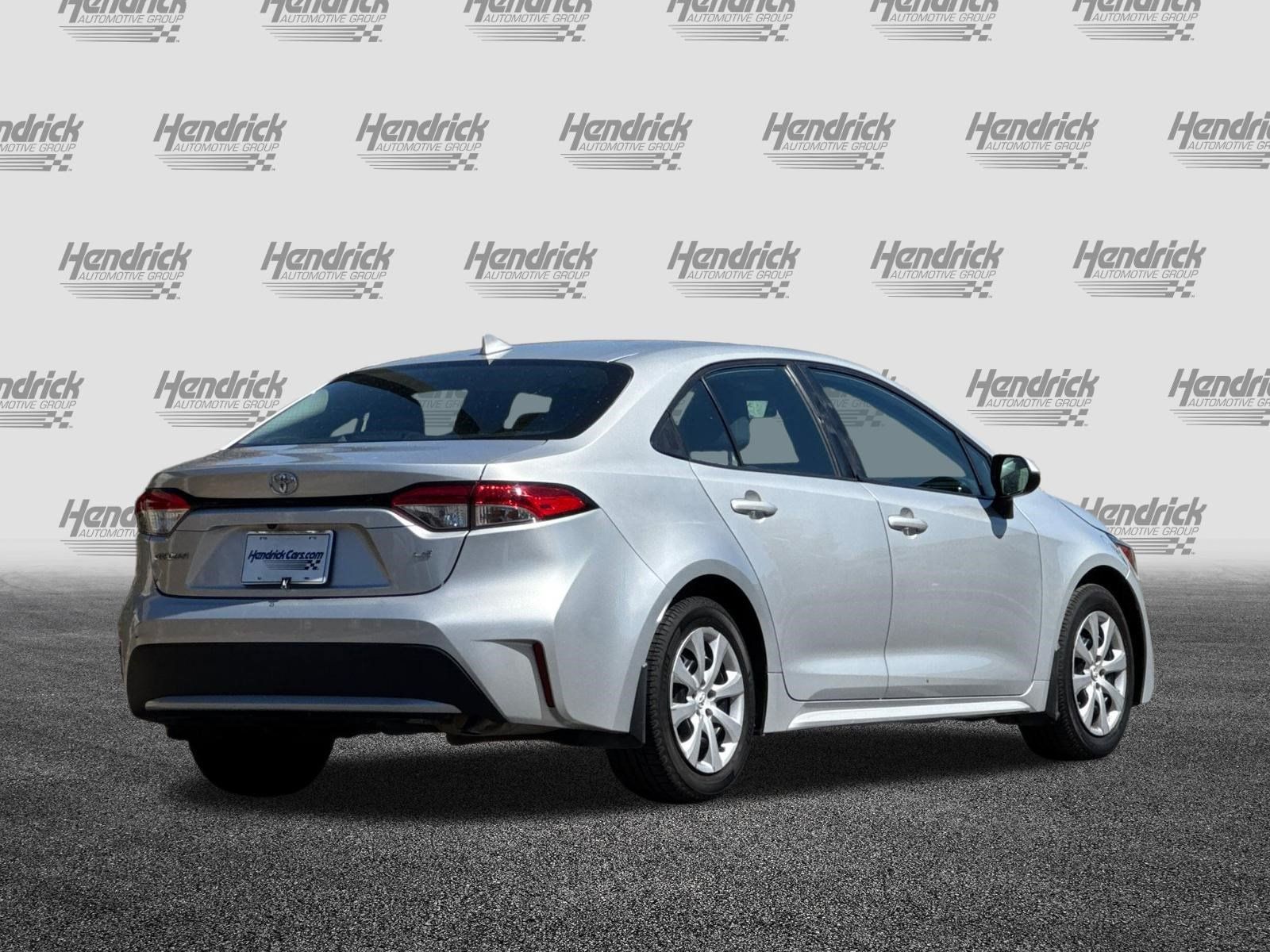Used 2020 Toyota Corolla LE FWD image 5