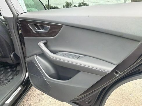 Used 2023 Audi Q8 Premium Plus w/ Premium Plus Package AWD/4WD image 11