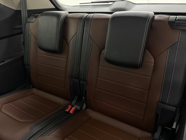 Used 2021 Volkswagen Atlas SEL Premium w/ MDO Package (Bench Seat) AWD/4WD image 35