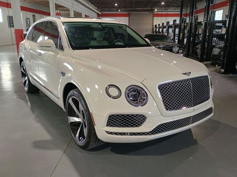 Used 2020 Bentley Bentayga AWD/4WD image 7