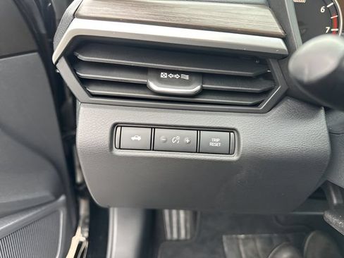 Used 2023 Nissan Altima 2.5 SV AWD/4WD image 15