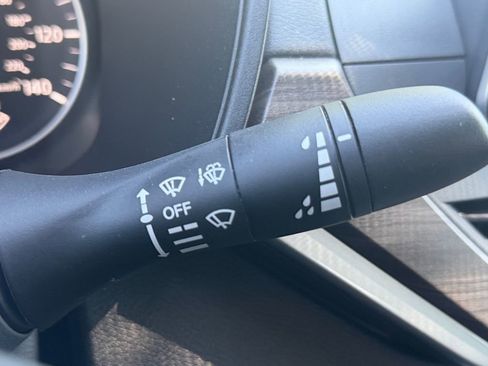 Used 2025 Nissan Altima 2.5 SV image 22