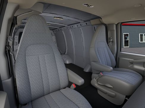 New 2026 GMC Savana 2500 RWD image 40