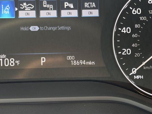 Used 2024 Toyota Sienna Platinum AWD/4WD image 30