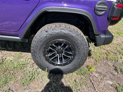 New 2026 Jeep Wrangler Unlimited Rubicon AWD/4WD image 9