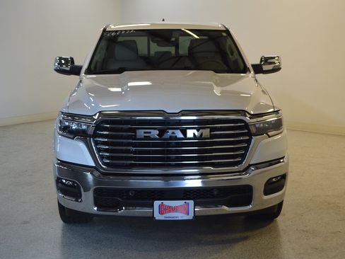 Used 2025 RAM 1500 Laramie AWD/4WD image 8