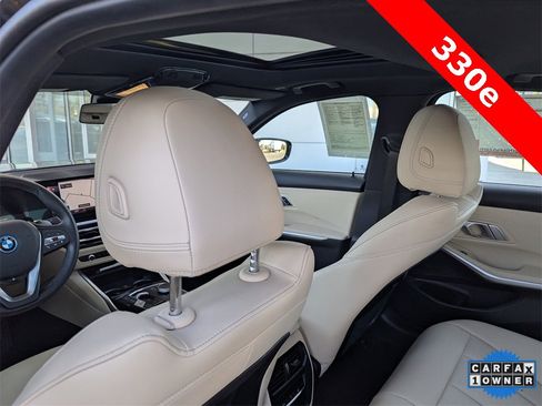 Used 2023 BMW 330e w/ Premium Package image 16