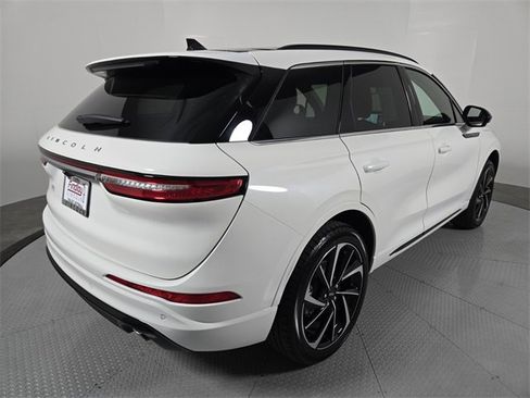 New 2025 Lincoln Corsair Grand Touring w/ Rear Removable Package Tray image 3