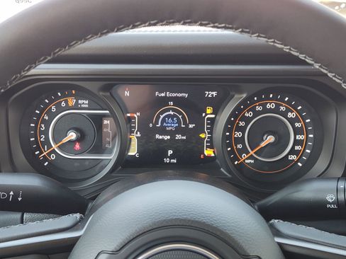 New 2026 Jeep Gladiator Sport image 14