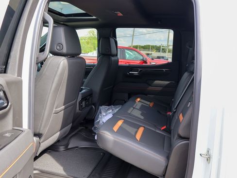 New 2026 GMC Sierra 1500 AT4 image 10