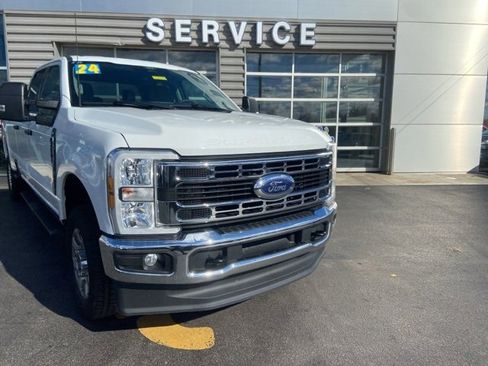 Used 2024 Ford F250 XLT image 5