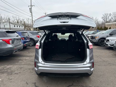 Certified 2023 Ford Edge ST-Line image 9