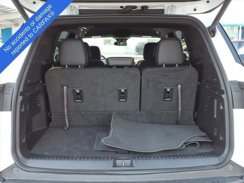 Used 2025 Buick Enclave Preferred image 9