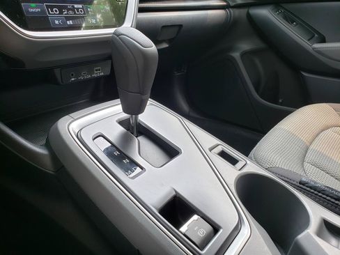 Used 2024 Subaru Crosstrek 2.0i Premium AWD/4WD image 25