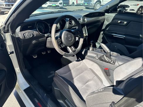 Used 2020 Ford Mustang Shelby GT350 w/ Technology Package RWD image 11